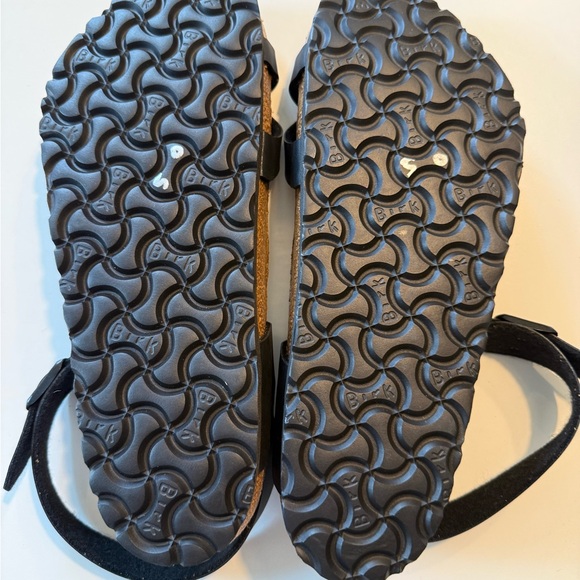 Birkenstock Yara Oiled Leather  Strappy Sandals - Picture 4 of 4